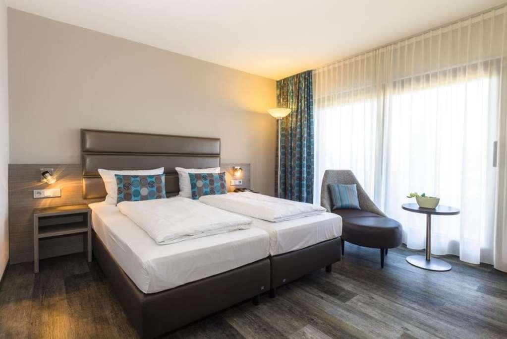 Hotel Scheffelhoehe Bruchsal Quarto foto