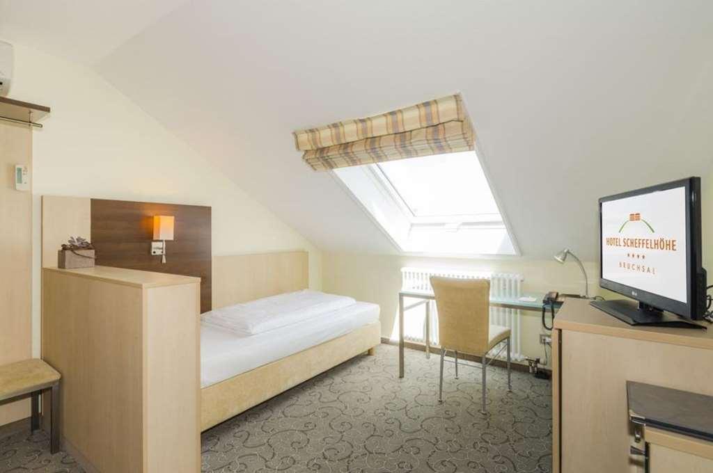 Hotel Scheffelhoehe Bruchsal Quarto foto